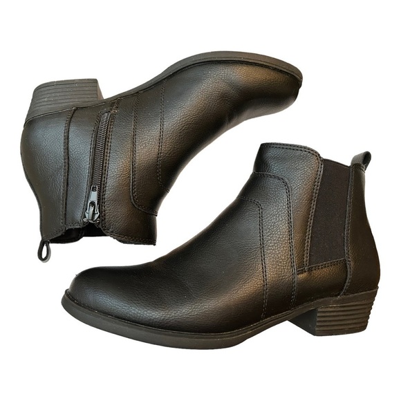 SUGAR Women's Trixy Ankle Booties - Picture 9 of 12
